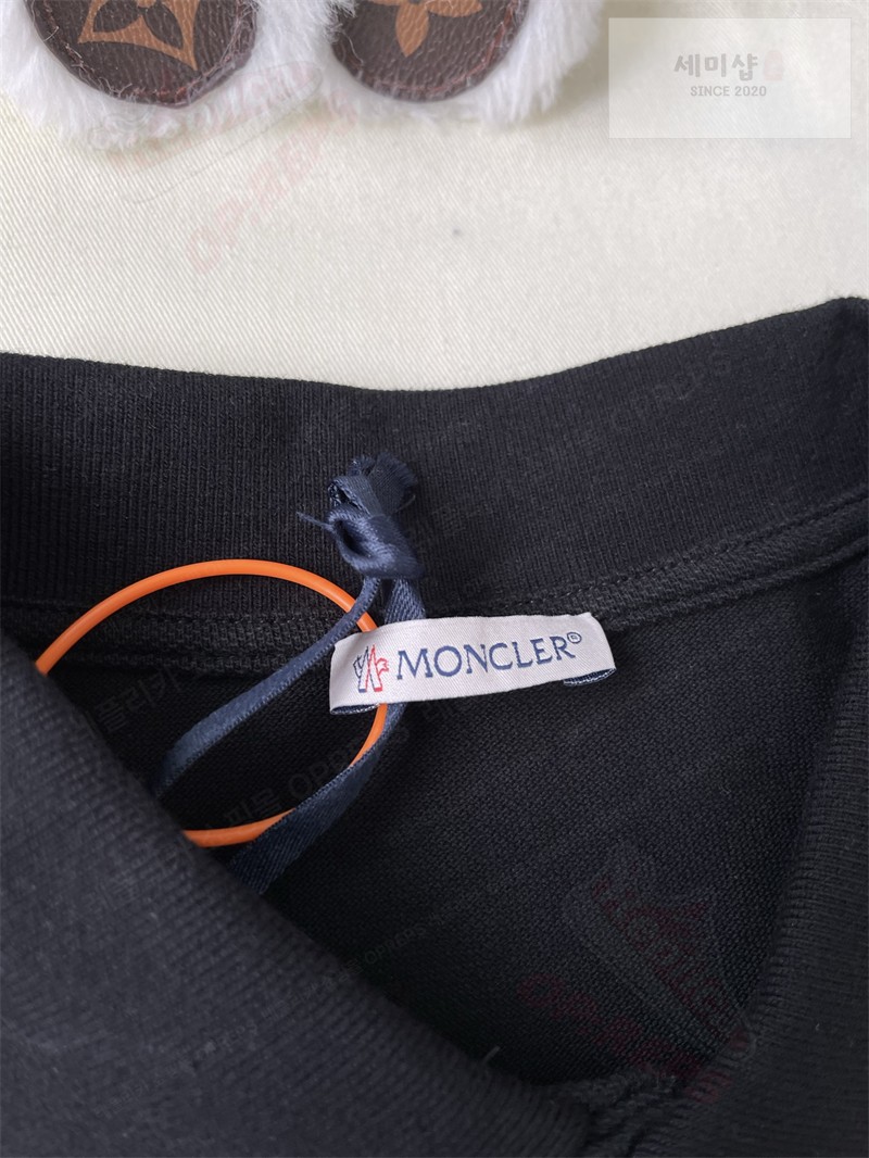 Moncler 몽클레어 로고 패치 코튼 피케 폴로 셔츠 블랙 의류 21번 이미지