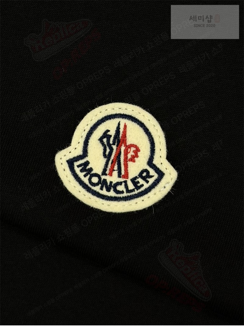 Moncler 몽클레어 로고 패치 티셔츠 블랙 의류 21번 이미지