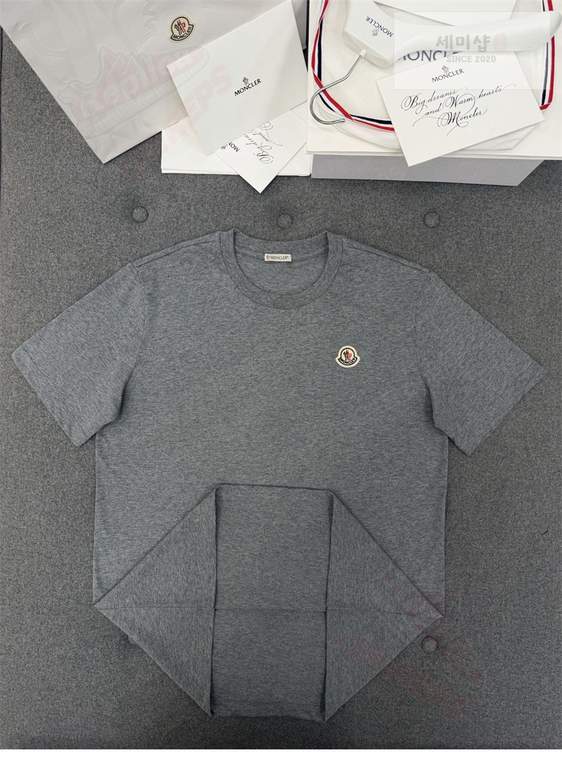 Moncler 몽클레어 로고 패치 티셔츠 블랙 의류 31번 이미지