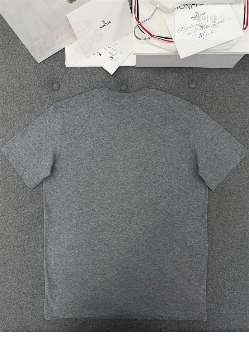 Moncler 몽클레어 로고 패치 티셔츠 블랙 의류 33번 이미지