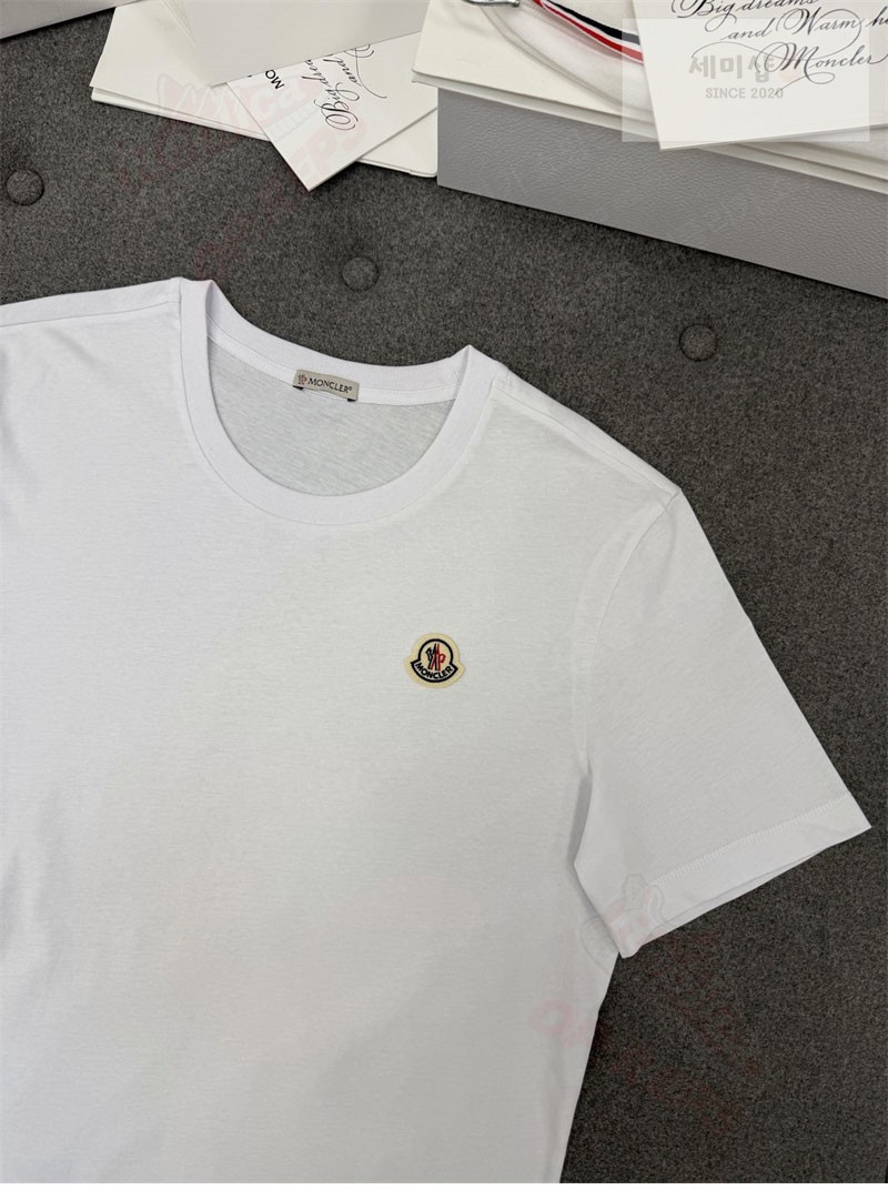 Moncler 몽클레어 로고 패치 티셔츠 블랙 의류 54번 이미지
