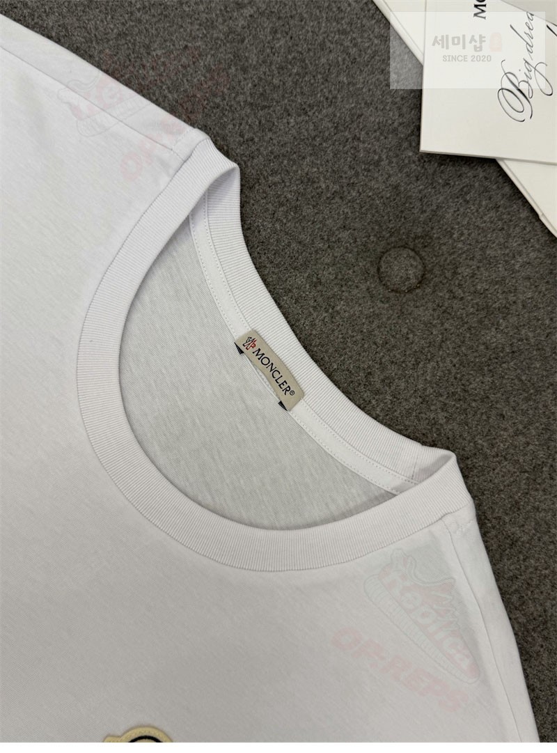 Moncler 몽클레어 로고 패치 티셔츠 블랙 의류 55번 이미지