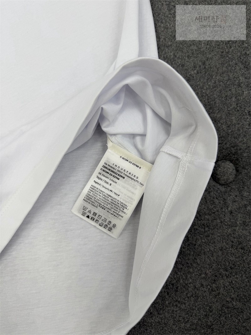 Moncler 몽클레어 로고 패치 티셔츠 블랙 의류 62번 이미지