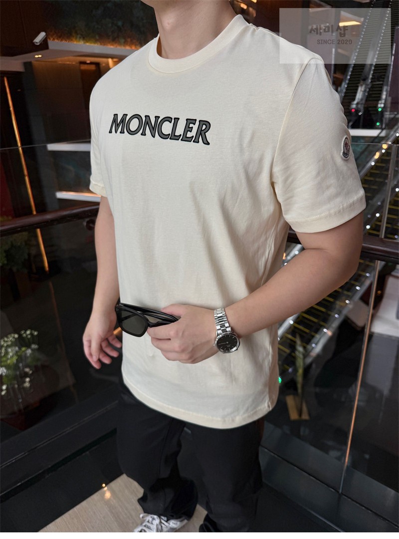 Moncler 몽클레어 로고 프린트 코튼 티셔츠 의류 24번 이미지