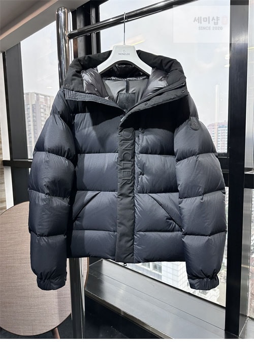 Moncler 몽클레어 마데이라 Madeira 숏 다운 패딩 자켓 2컬러 의류 3번 이미지