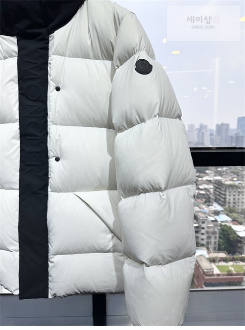 Moncler 몽클레어 마데이라 Madeira 숏 다운 패딩 자켓 2컬러 의류 12번 이미지