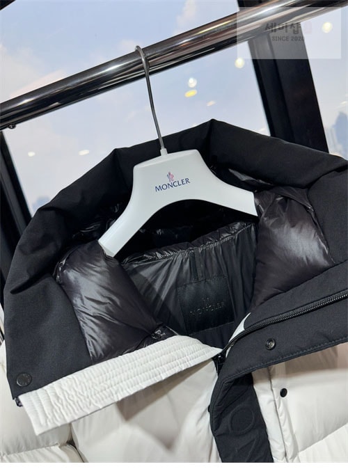 Moncler 몽클레어 마데이라 Madeira 숏 다운 패딩 자켓 2컬러 의류 16번 이미지