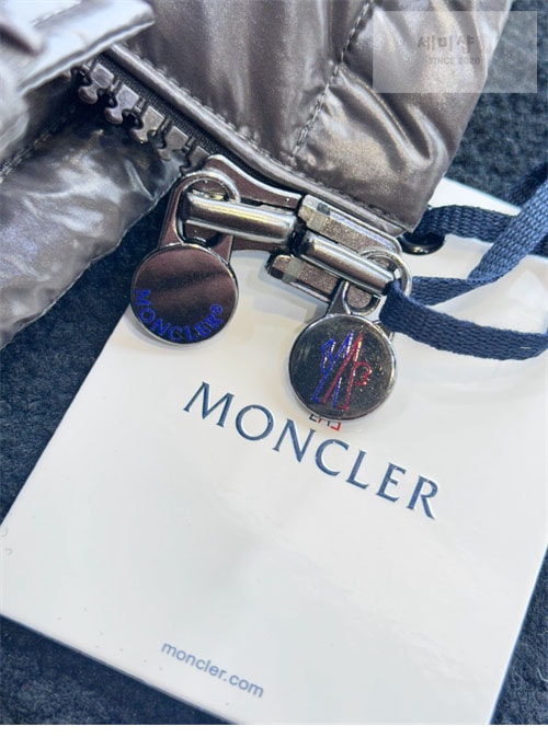 Moncler 몽클레어 마야 Maya 숏 다운 패딩 자켓 의류 24번 이미지
