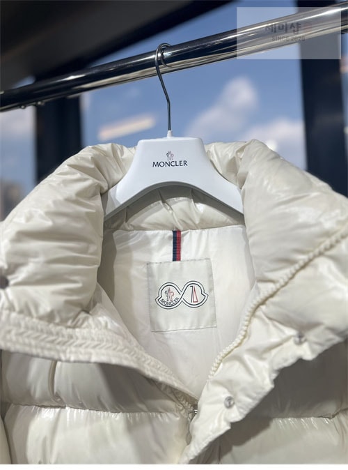 Moncler 몽클레어 마야 Maya 70 숏 다운 패딩 자켓 의류 3번 이미지