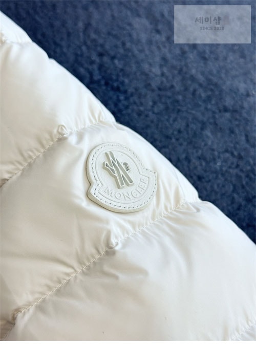 Moncler 몽클레어 마우린엔느 Maurienne 다운 경량 패딩 의류 4번 이미지