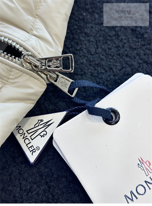 Moncler 몽클레어 마우린엔느 Maurienne 다운 경량 패딩 의류 6번 이미지