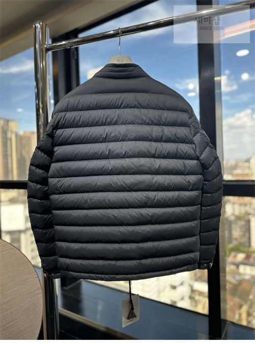 Moncler 몽클레어 마우린엔느 Maurienne 다운 경량 패딩 의류 11번 이미지