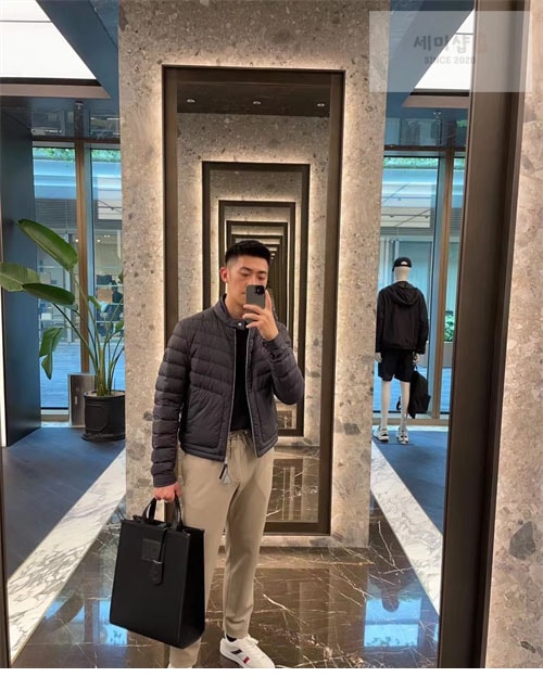 Moncler 몽클레어 마우린엔느 Maurienne 다운 경량 패딩 의류 20번 이미지