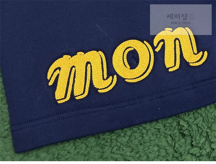 Moncler 몽클레어 메르세데스 벤츠 by니고 숏 팬츠 다크 블루 의류 9번 이미지