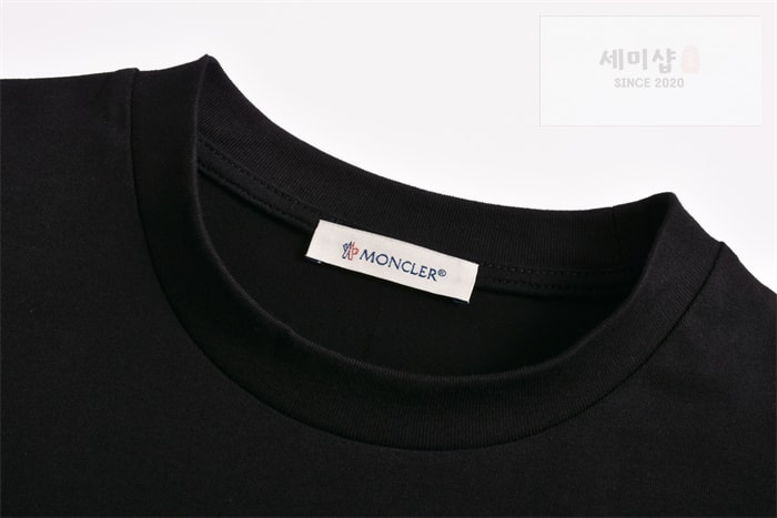 Moncler 몽클레어 모노그램 반팔 티셔츠 의류 13번 이미지