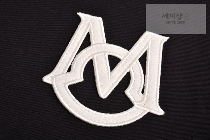 Moncler 몽클레어 모노그램 반팔 티셔츠 의류 6번 이미지