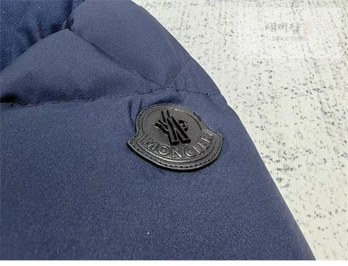 Moncler 몽클레어 무살라 Mussala 숏 다운패딩 의류 6번 이미지