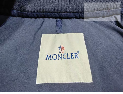 Moncler 몽클레어 무살라 Mussala 숏 다운패딩 의류 9번 이미지