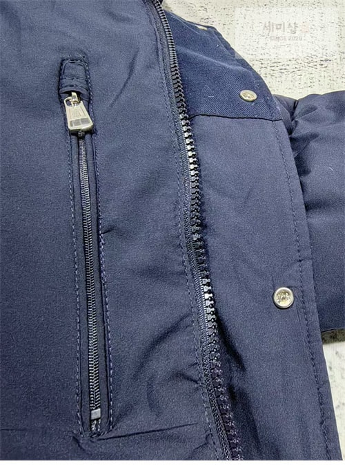 Moncler 몽클레어 무살라 Mussala 숏 다운패딩 의류 11번 이미지
