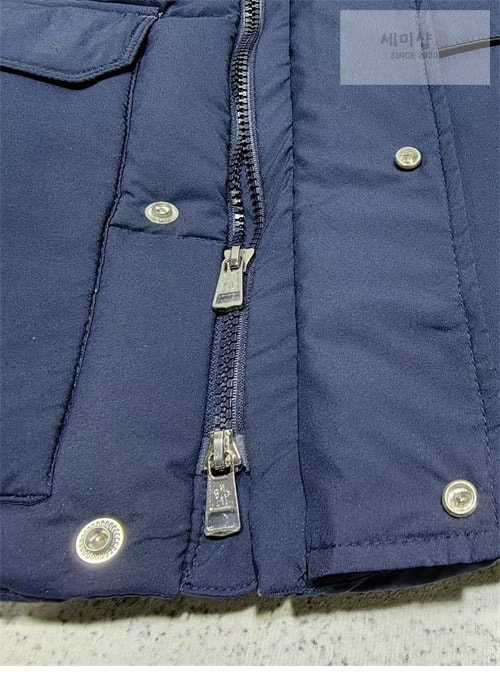 Moncler 몽클레어 무살라 Mussala 숏 다운패딩 의류 13번 이미지
