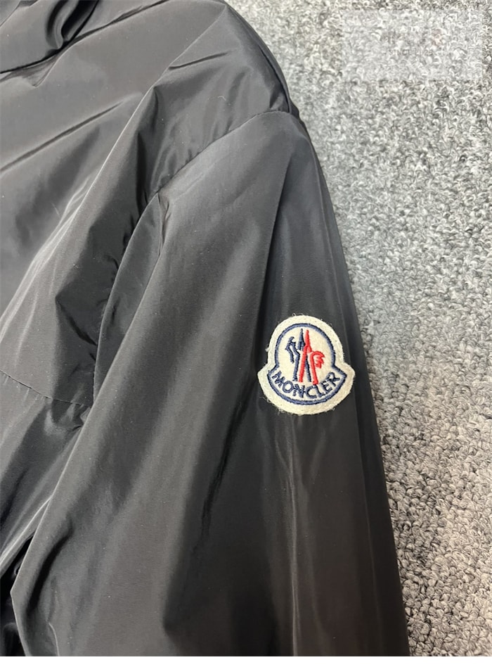 Moncler 몽클레어 밀리오 자켓 의류 2번 이미지