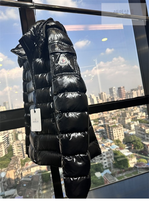 Moncler 몽클레어 바디 Body 다운 패딩 자켓 의류 5번 이미지