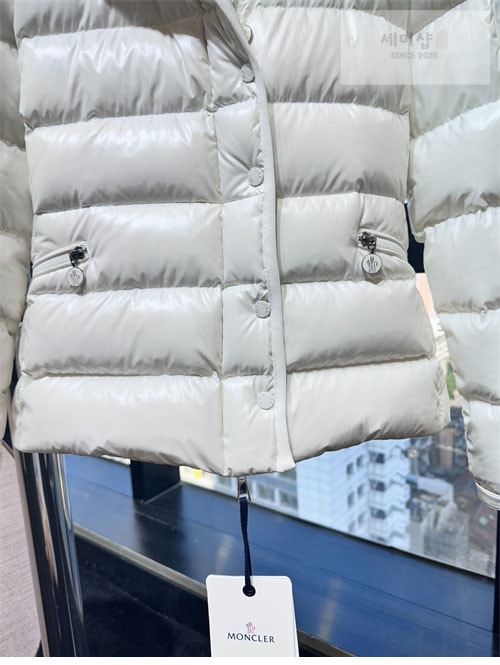 Moncler 몽클레어 바란테 Barante 여성 숏 다운 패딩 자켓 의류 3번 이미지