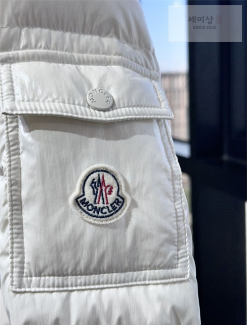 Moncler 몽클레어 바란테 Barante 여성 숏 다운 패딩 자켓 의류 28번 이미지