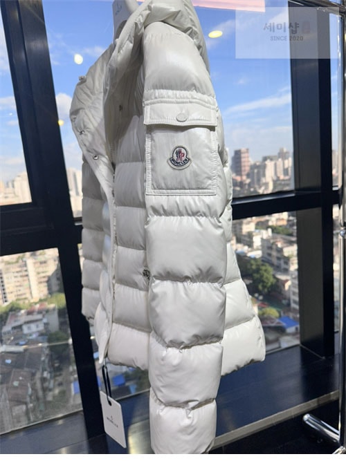 Moncler 몽클레어 바란테 Barante 여성 숏 다운 패딩 자켓 의류 4번 이미지