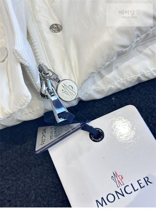 Moncler 몽클레어 바란테 Barante 여성 숏 다운 패딩 자켓 의류 6번 이미지
