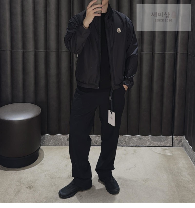 Moncler 몽클레어 베르니 숏 다운 자켓 의류 4번 이미지