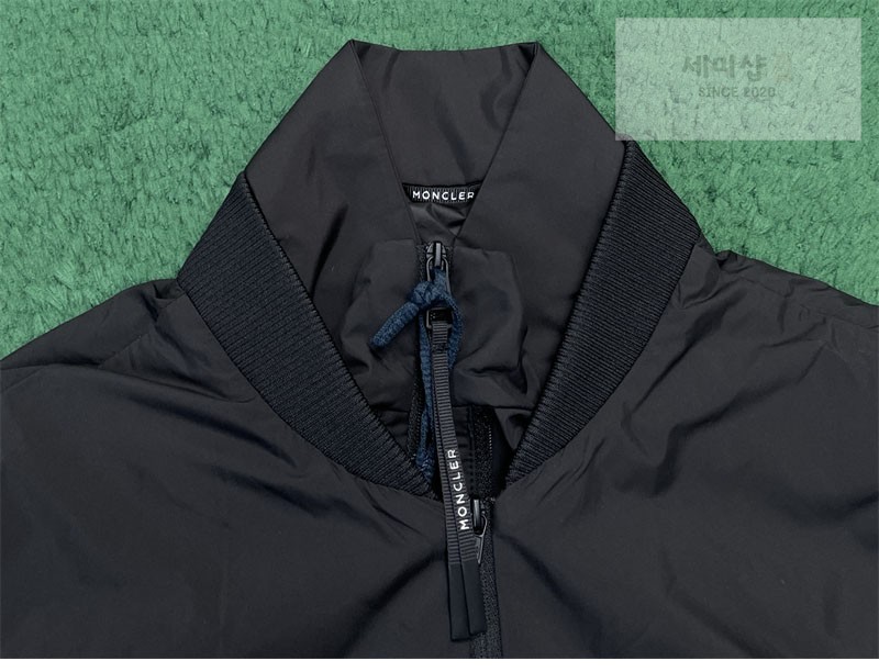 Moncler 몽클레어 베르니 숏 다운 자켓 의류 12번 이미지