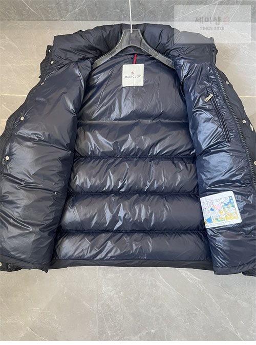 Moncler 몽클레어 베제르 Vezere 숏 패딩 다운 자켓 레플리카 12번 이미지 - 의류 | 세미샵 레플리카 사이트