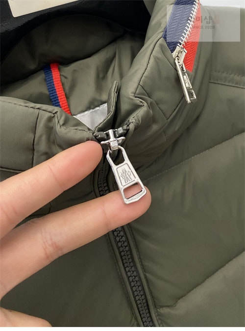Moncler 몽클레어 보르네 Bourne 패딩 다운 자켓 의류 11번 이미지