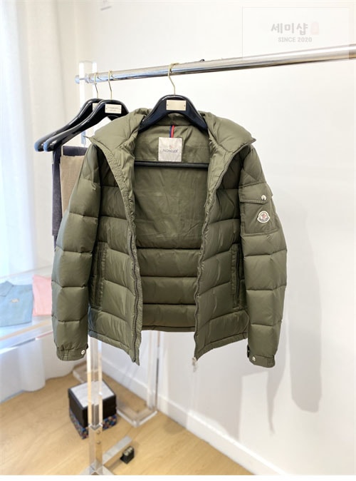 Moncler 몽클레어 보르네 Bourne 패딩 다운 자켓 의류 12번 이미지