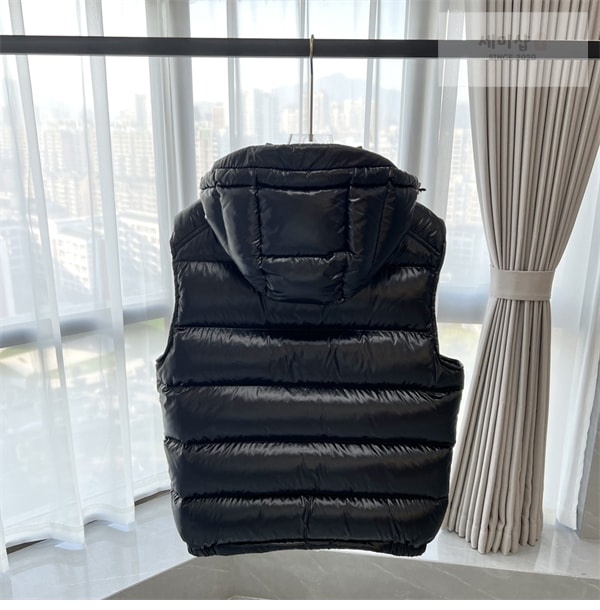 Moncler 몽클레어 보머스 Bormes 다운 패딩 베스트 의류 4번 이미지