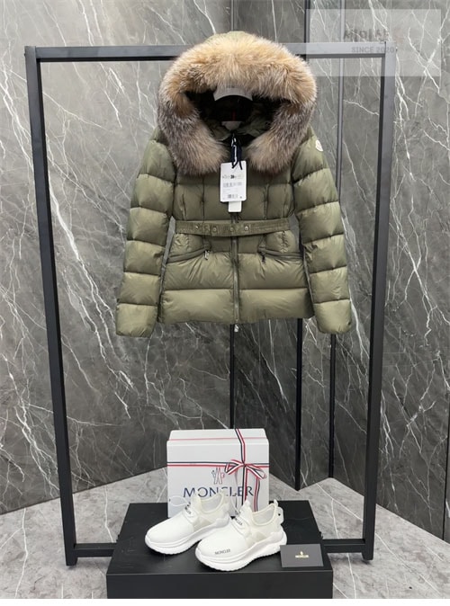 Moncler 몽클레어 보에드 Boed 숏 다운 패딩 의류 3번 이미지