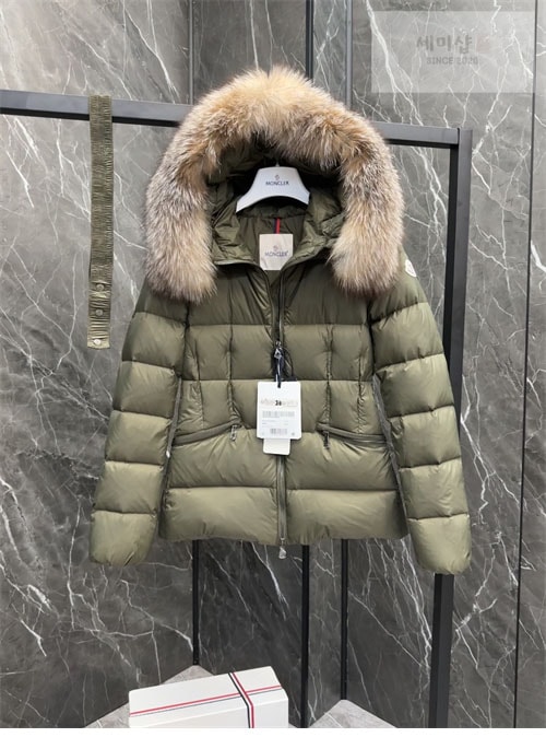 Moncler 몽클레어 보에드 Boed 숏 다운 패딩 의류 6번 이미지