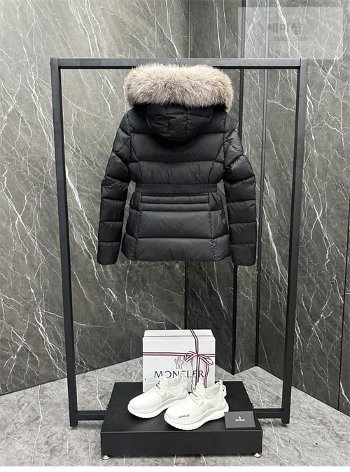 Moncler 몽클레어 보에드 Boed 숏 다운 패딩 의류 17번 이미지