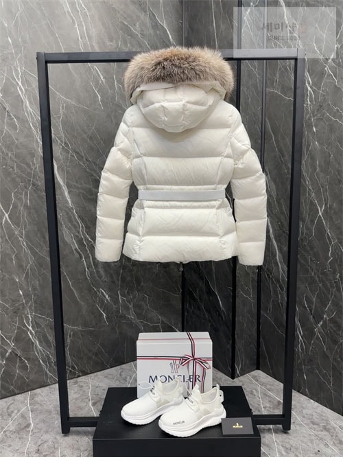 Moncler 몽클레어 보에드 Boed 숏 다운 패딩 의류 22번 이미지