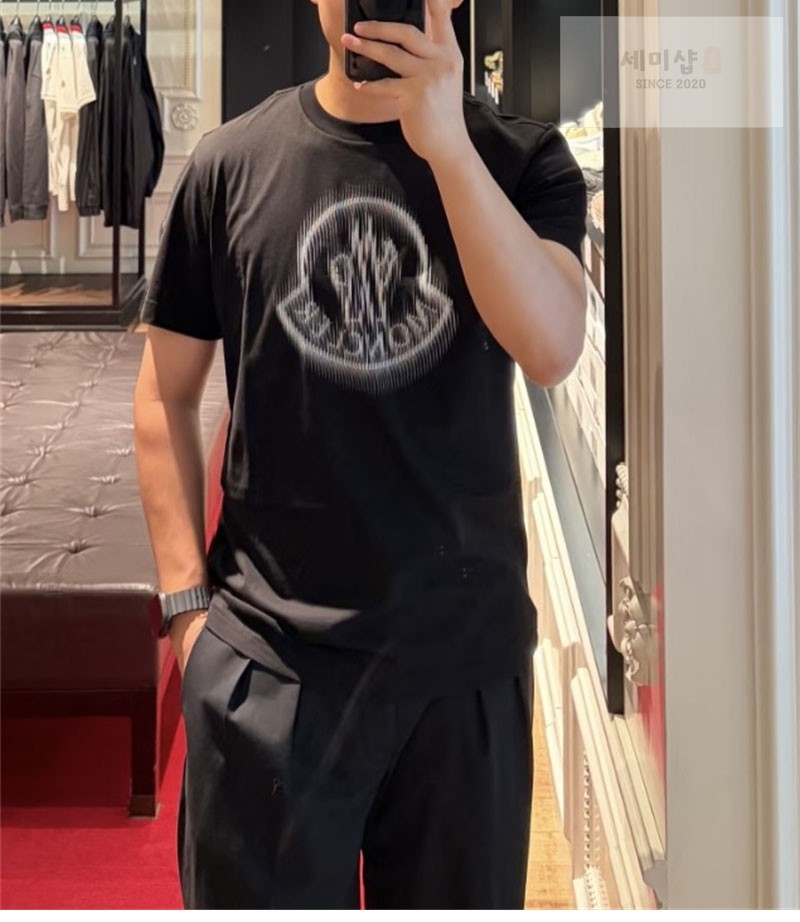 Moncler 몽클레어 블러 로고 코튼 반팔 티셔츠 블랙 의류 3번 이미지