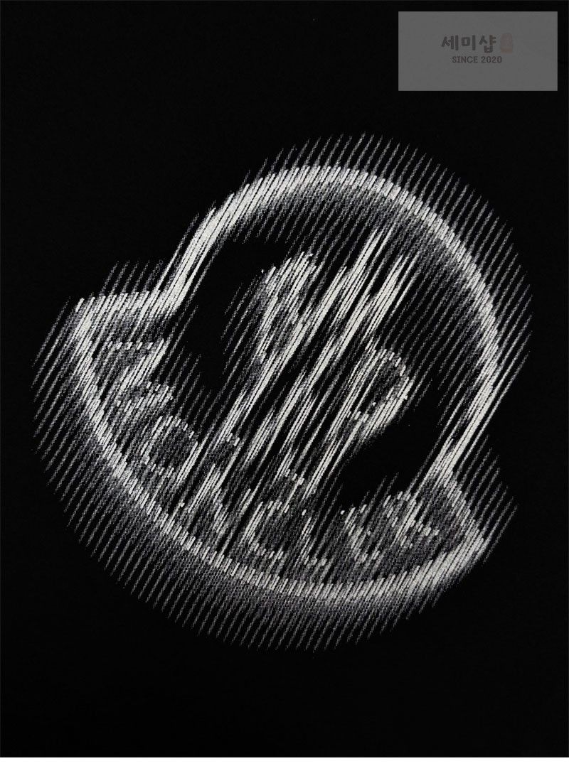 Moncler 몽클레어 블러 로고 코튼 반팔 티셔츠 블랙 의류 15번 이미지