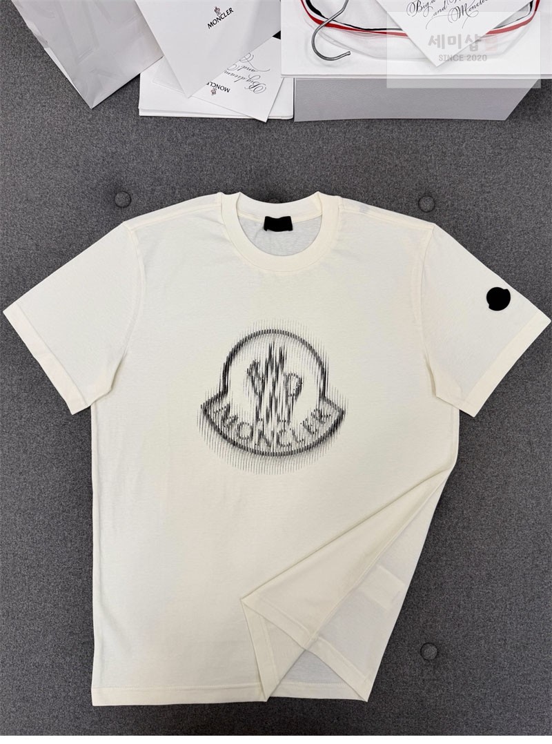 Moncler 몽클레어 블러 로고 코튼 반팔 티셔츠 블랙 의류 25번 이미지