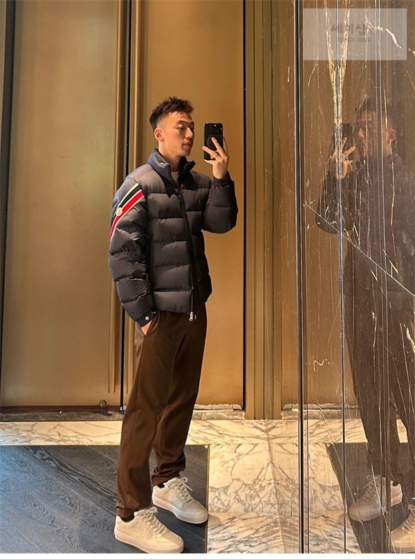 Moncler 몽클레어 솔라얀 Solayan 숏 다운 패딩 자켓 의류 4번 이미지