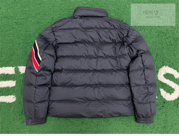 Moncler 몽클레어 솔라얀 Solayan 숏 다운 패딩 자켓 의류 14번 이미지