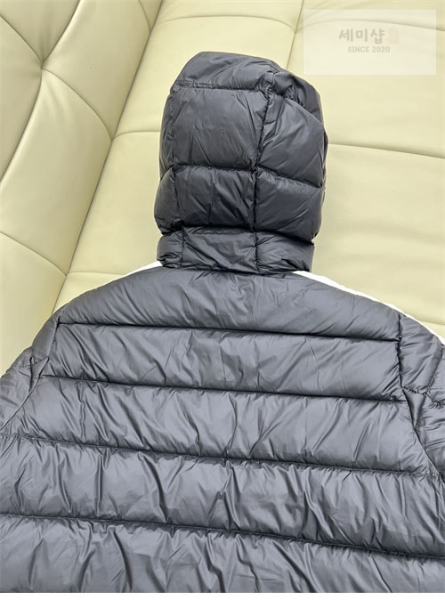 Moncler 몽클레어 스텔라이어 Stellaire 숏 다운 패딩 자켓 의류 20번 이미지