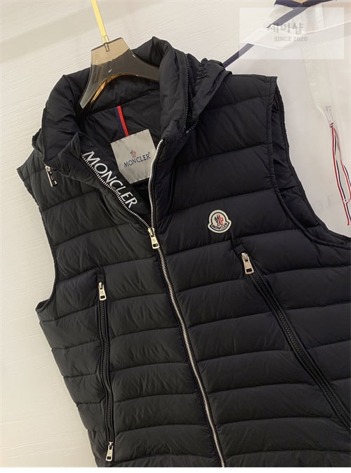Moncler 몽클레어 알비트 Albyt 다운 패딩 베스트 의류 3번 이미지