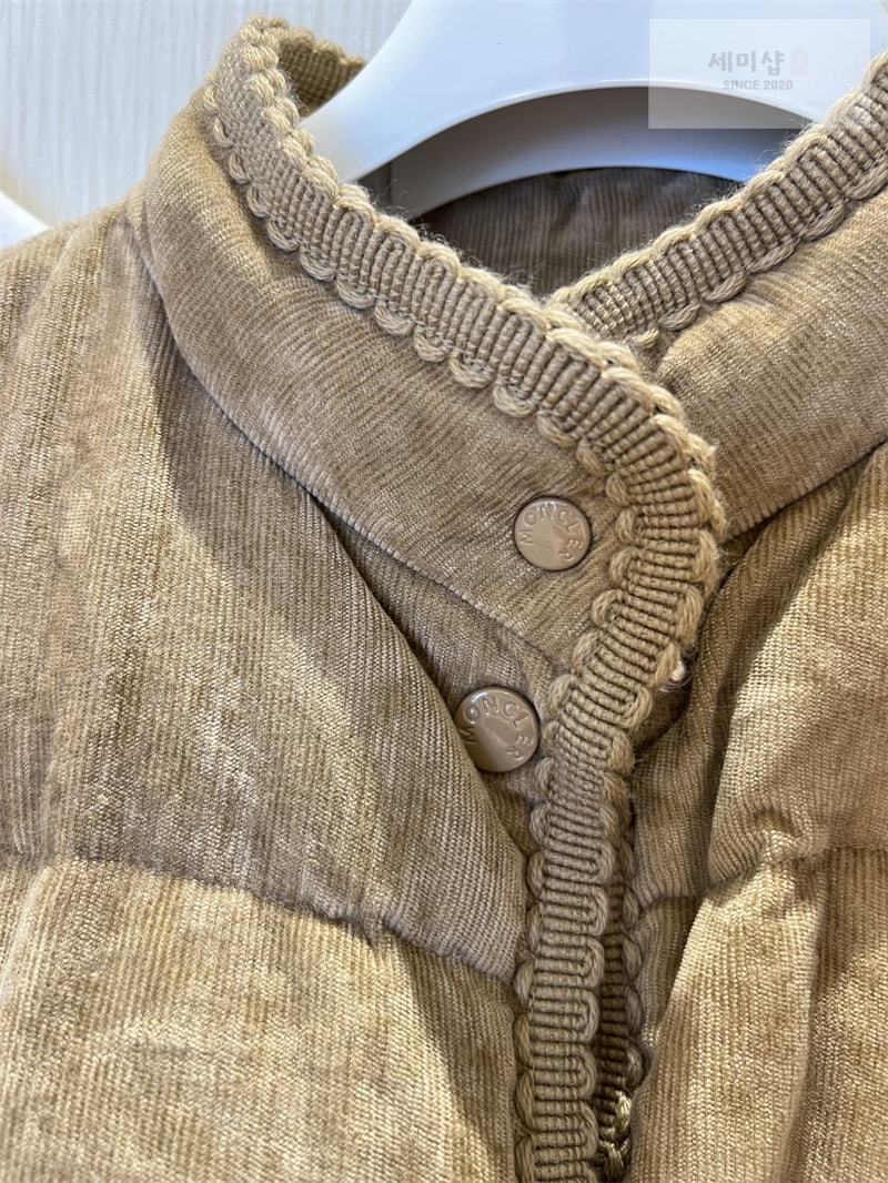 Moncler 몽클레어 에사르트 브레이드 트리밍 코듀로이 다운 자켓 의류 11번 이미지