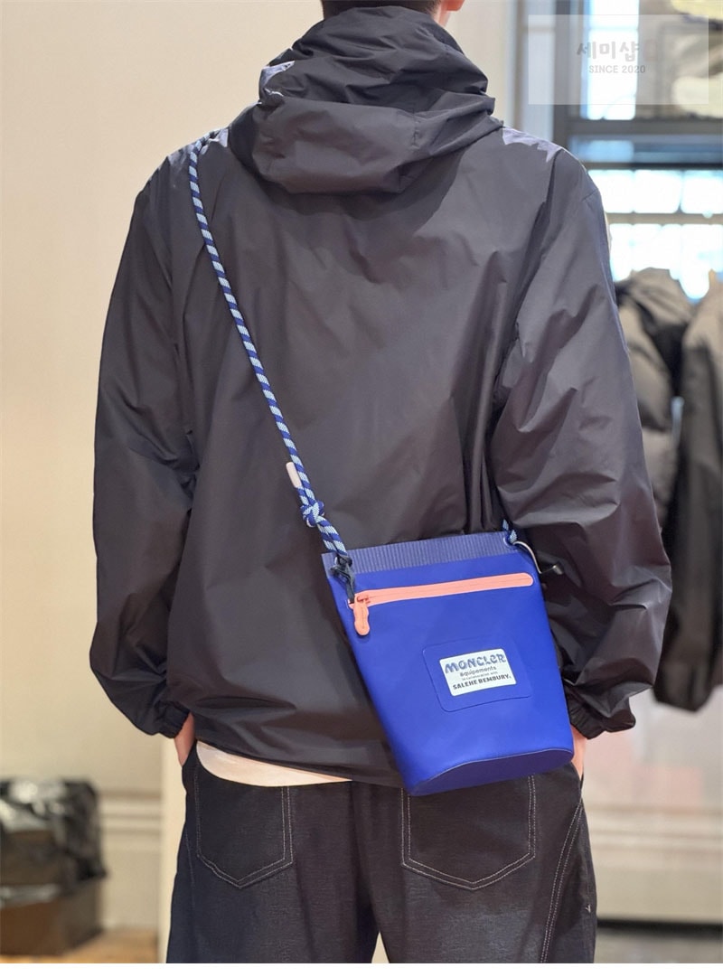 Moncler 몽클레어 올란 Olan 후드 집업 윈드브레이커 네이비 의류 4번 이미지