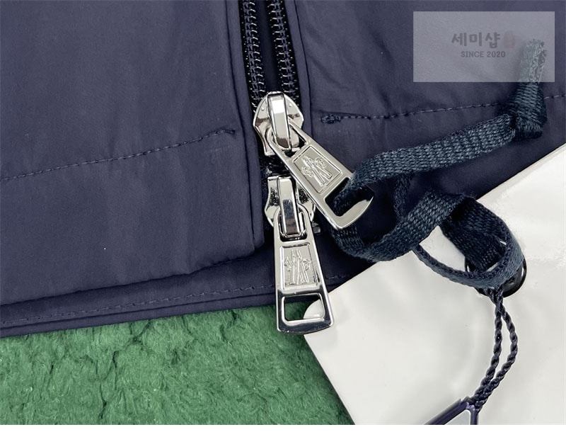 Moncler 몽클레어 올란 Olan 후드 집업 윈드브레이커 네이비 의류 11번 이미지